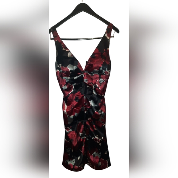 Jump Black and Red Floral Midi Dress - Picture 10 of 12